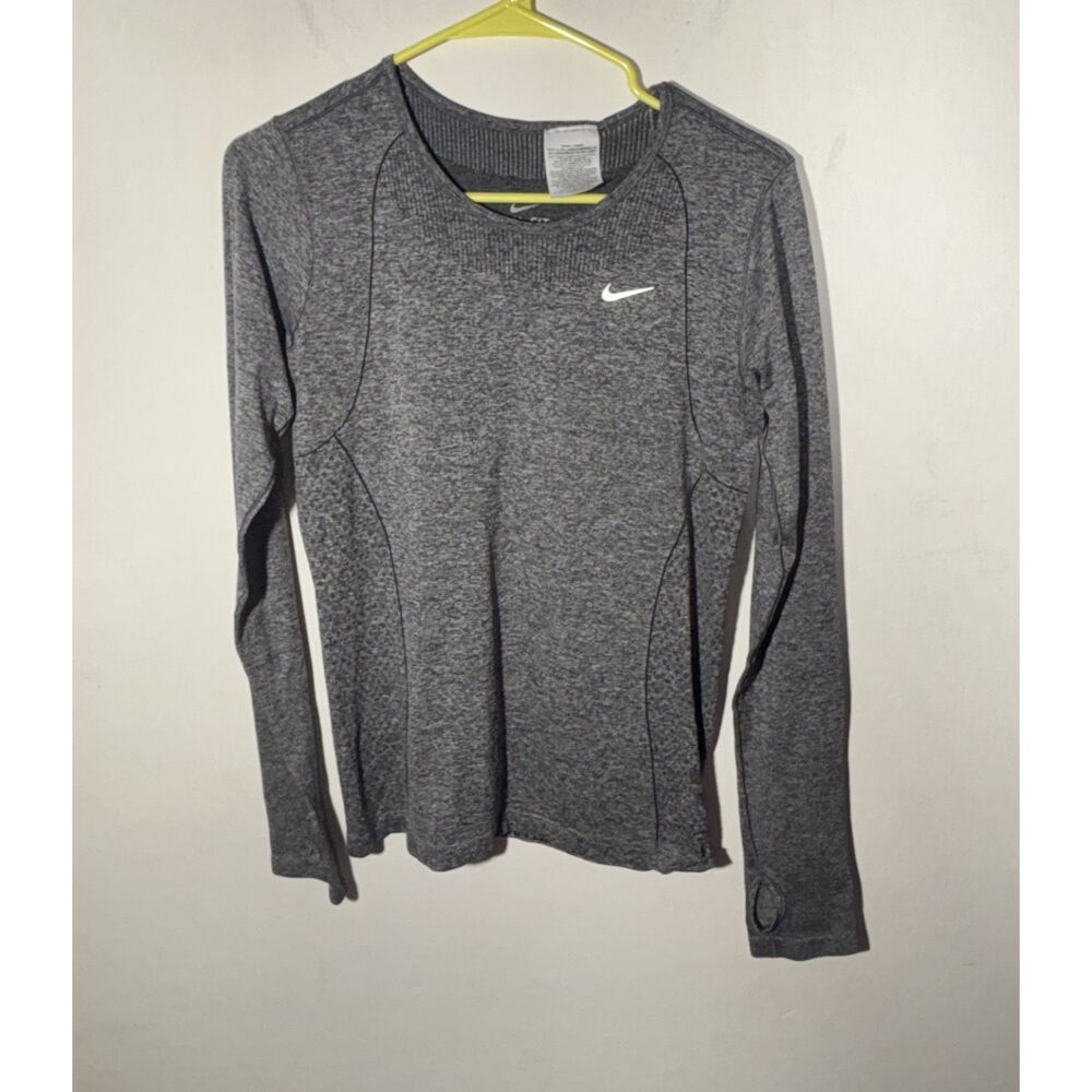 Nike Dri-FIT Women's M Gray Long Sleeve Running Top Thumbholes Athletic Shirt